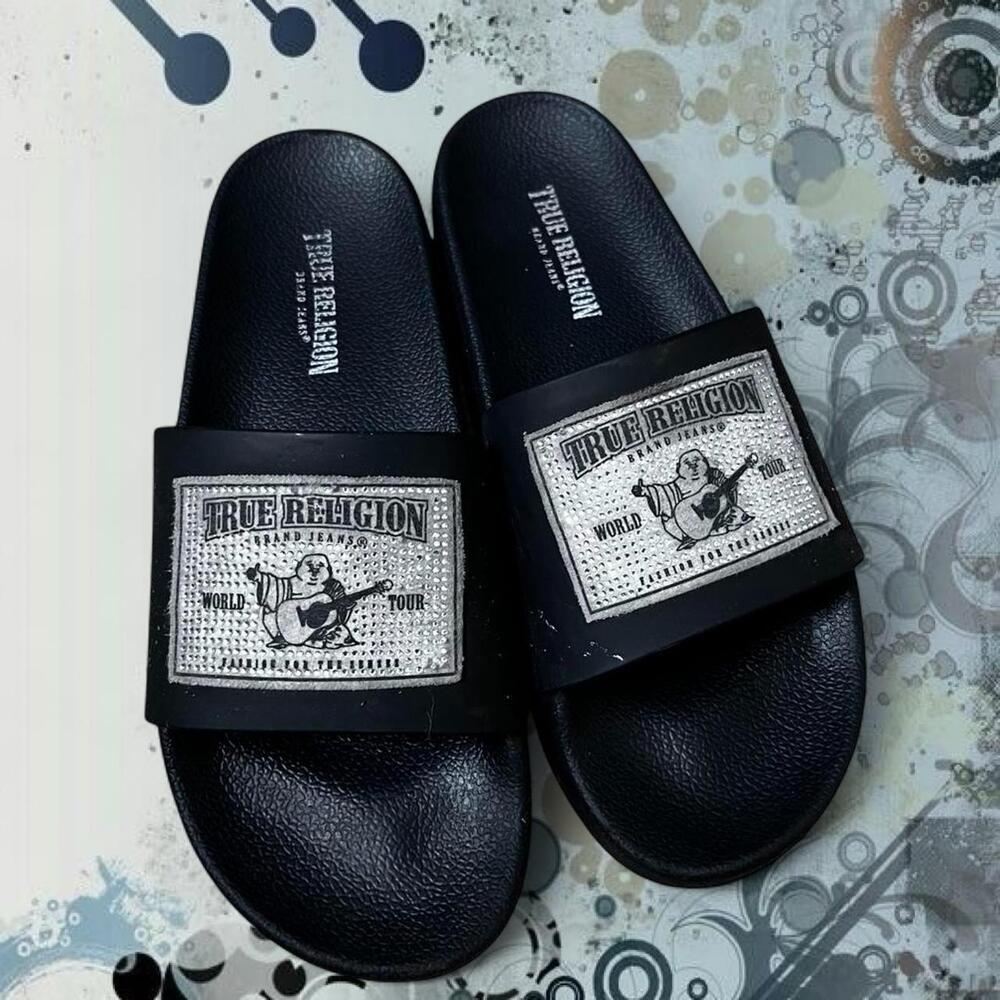 True Religion black slides with silver/diamond accents #slides #summer